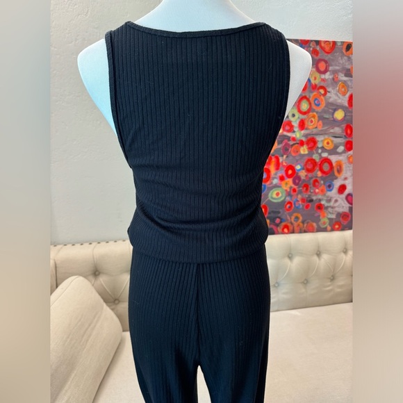 Beyond Yoga Jetsetter Jumpsuit in black S - Picture 5 of 11